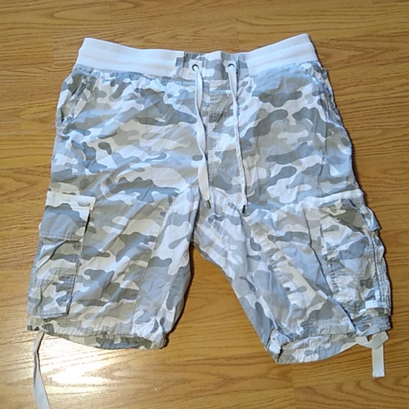 southpole camo shorts